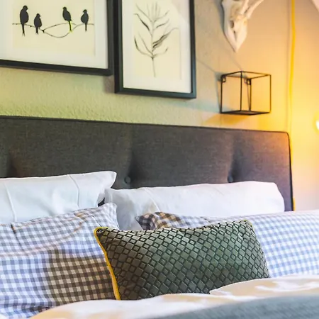 Boutique Landhauszeit 巴特明斯特艾弗尔